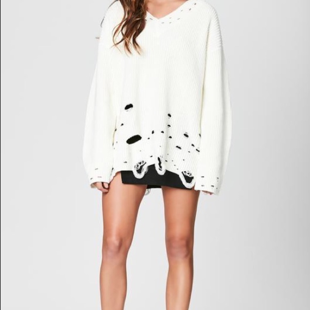 Carmar distressed white sweater